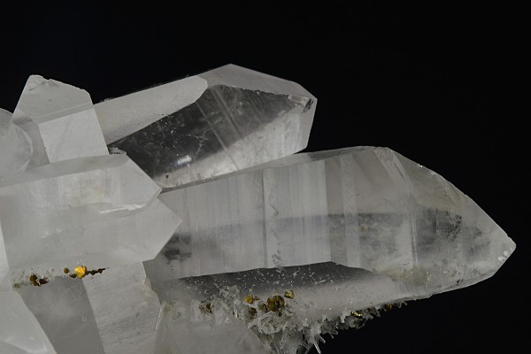Quartz with Chalcopyrite, Pyrite inclusions