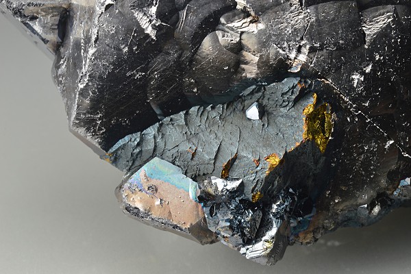 Iridescent Chalcopyrite on Galena, Sphalerite