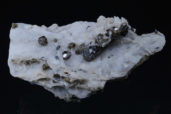 Cleiophane on Quartz