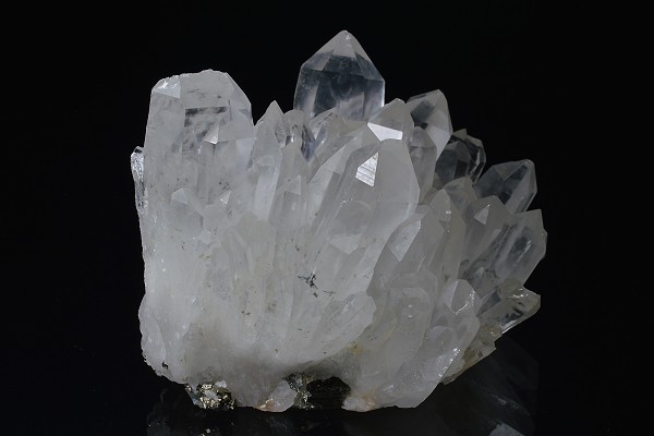 Quartz with inclusions