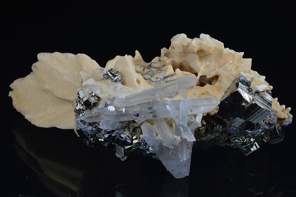 Pseudomorphous after Calcite, Pyrite, Quartz