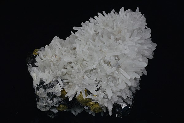 Quartz, Chalcopyrite, Sphalerite