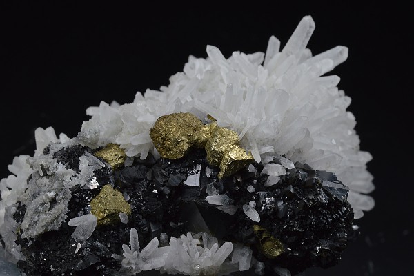 Quartz, Chalcopyrite, Sphalerite