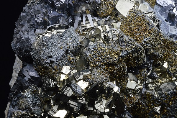 Truncated Galena, Chalcopyrite, Pyrite, Sphalerite, Quartz