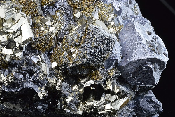 Truncated Galena, Chalcopyrite, Pyrite, Sphalerite, Quartz