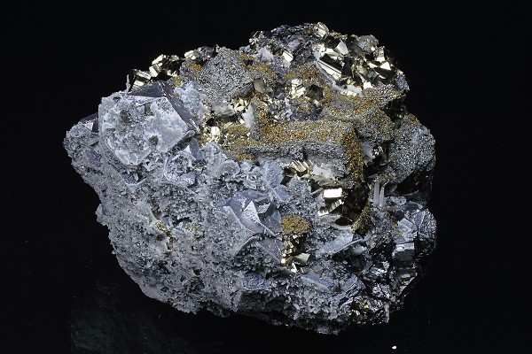 Truncated Galena, Chalcopyrite, Pyrite, Sphalerite, Quartz