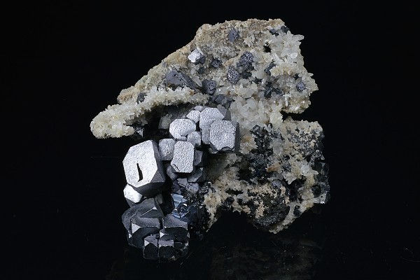 Skeletal Galena, Quartz, Sphalerite, Chalcopyrite