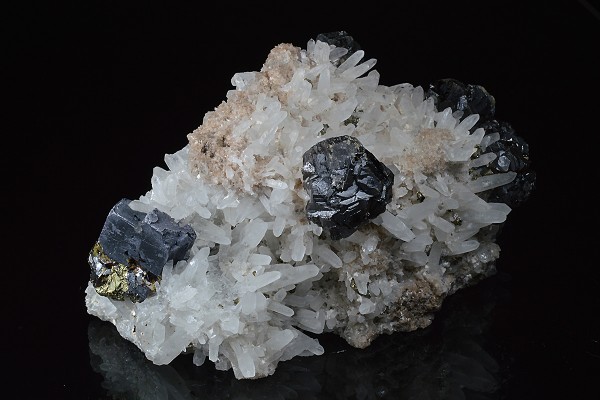 Cleiophane, Quartz, Galena, Chalcopyrite