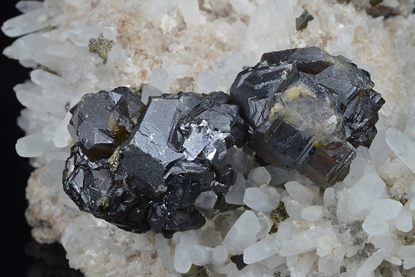 Cleiophane, Quartz, Galena, Chalcopyrite