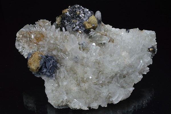 Chalcopyrite, skeletal Galena, Quartz, Sphalerite, Pyrite