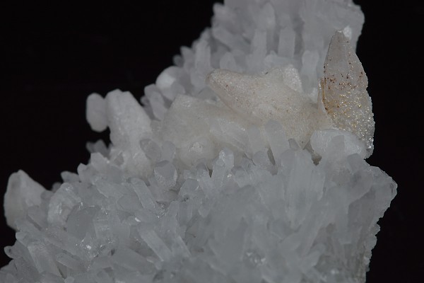 Scalenohedral Calcite, Quartz