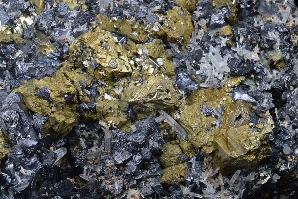 Chalcopyrite, Sphalerite, Quartz, Galena, Pyrite