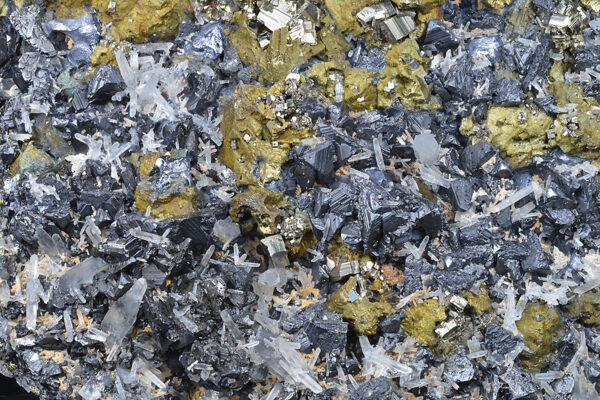 Chalcopyrite, Sphalerite, Quartz, Galena, Pyrite