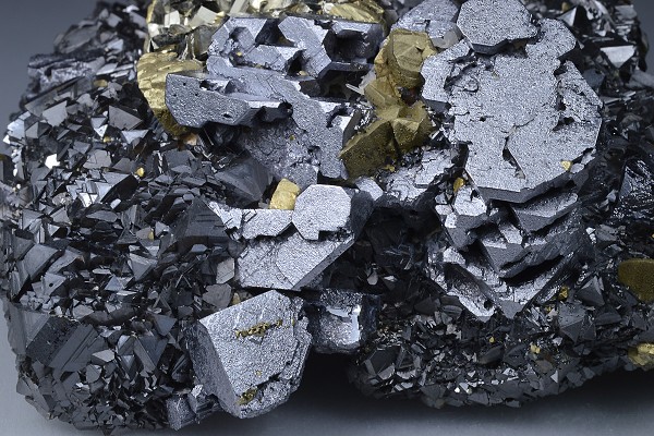 Galena, gem Sphalerite var.Cleiophane, Pyrite, Chalcopyrite