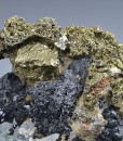 Chalcopyrite on Sphalerite, Quartz