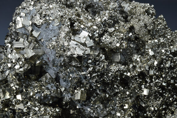 Pyrite, Quartz