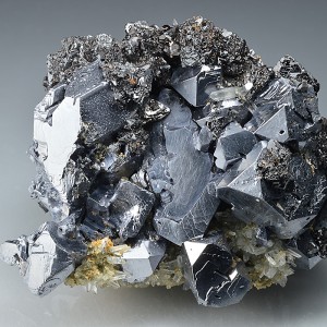 Truncated Galena, Sphalerite, Chalcopyrite, Quartz
