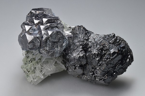 Twinned and truncated Galena, Sphalerite, Quartz