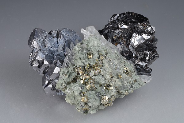 Twinned and truncated Galena, Sphalerite, Quartz