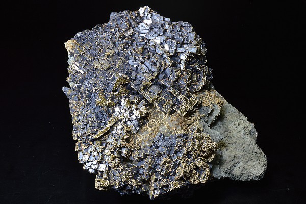 Skeletal Galena, Chalcopyrite, Quartz, Dolomite