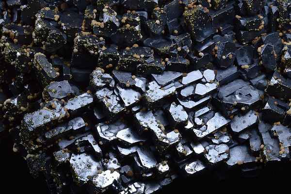 Skeletal Galena, Chalcopyrite, Quartz, Dolomite