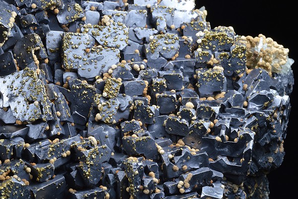 Skeletal Galena, Chalcopyrite, Quartz, Dolomite