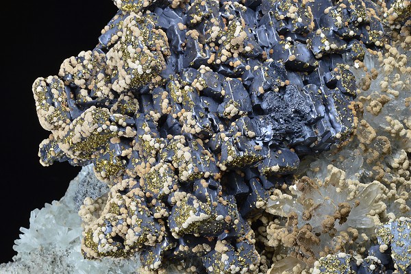 Skeletal Galena, Chalcopyrite, Quartz, Dolomite