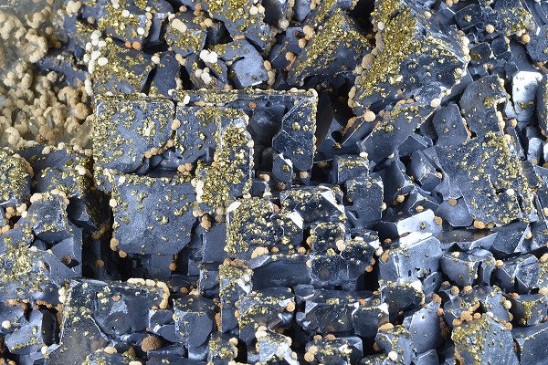 Skeletal Galena, Chalcopyrite, Quartz, Dolomite