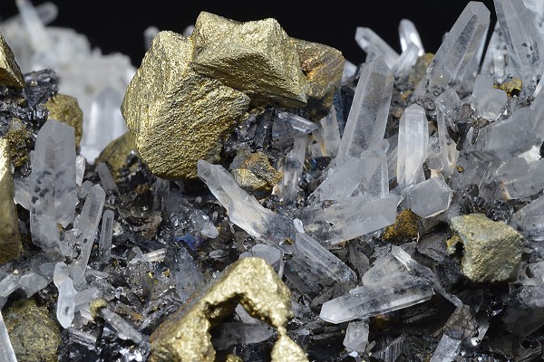 Chalcopyrite, Quartz, Sphalerite