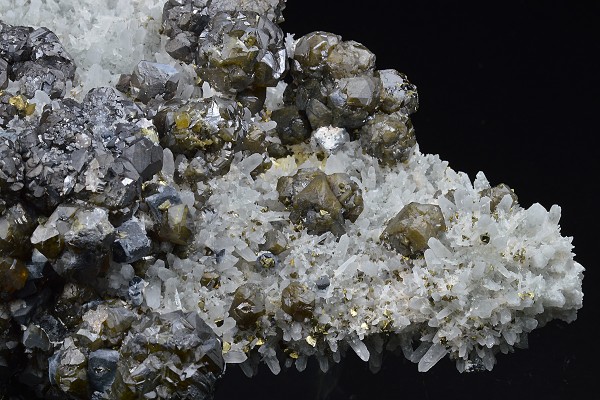 Cleiophane, Quartz, Galena, Chalcopyrite