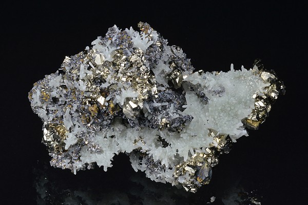 Pyrite, Quartz, Sphalerite, Chalcopyrite