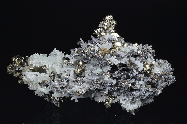 Pyrite, Quartz, Sphalerite, Chalcopyrite
