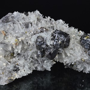 gem Sphalerite var.Cleiophane, Quartz, Chalcopyrite