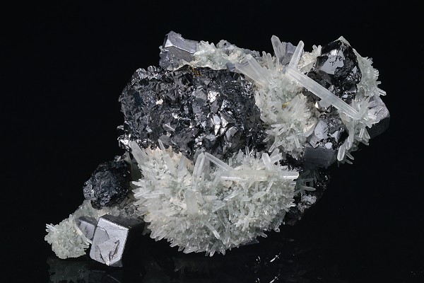 Sphalerite, Quartz, Galena, Chalcopyrite
