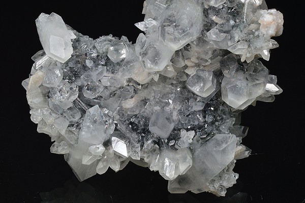 Apophyllite, Stilbite, Chalcedony