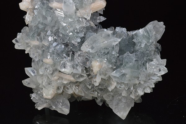 Apophyllite, Stilbite, Chalcedony