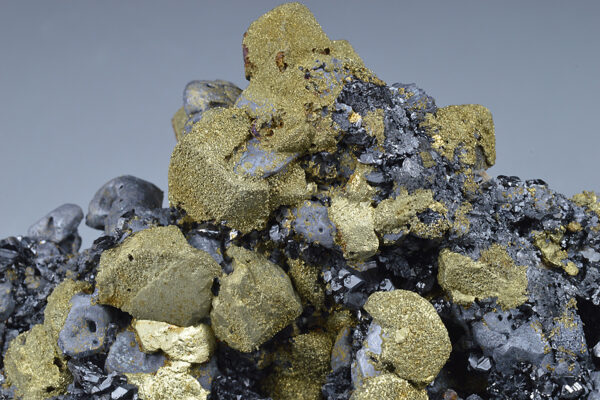 Chalcopyrite, Galena, Sphalerite, Calcite