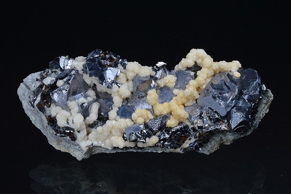 Twinned and truncated Galena, Calcite, Sphalerite