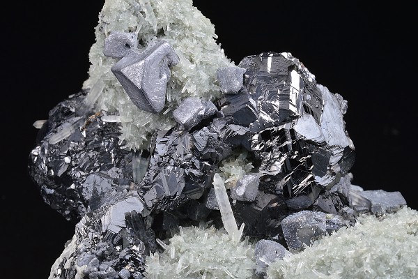 Sphalerite, Galena, Quartz, Chalcopyrite