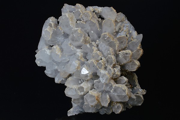 Quartz with growth phantoms, Calcite, Pyrite