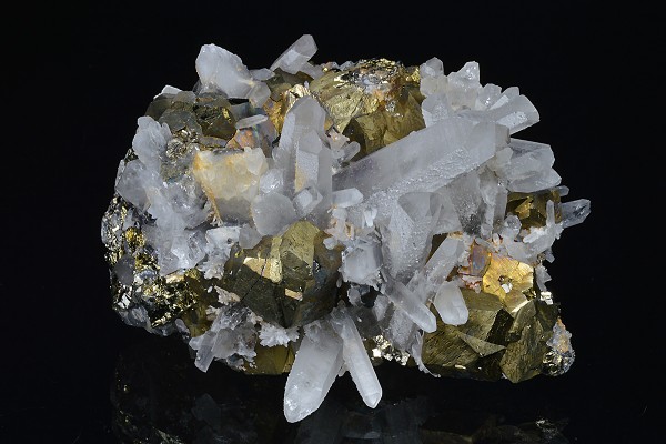 Chalcopyrite, Quartz