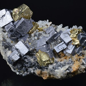 Skeletal Galena, Chalcopyrite, Quartz, Cleiophane