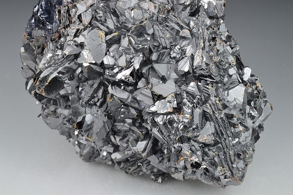 Sphalerite tetrahedrons