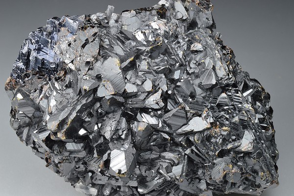 Sphalerite tetrahedrons