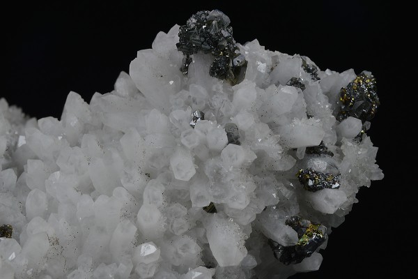 Quartz, Cleiophane, Galena, Chalcopyrite