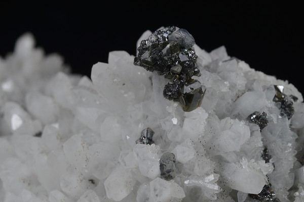 Quartz, Cleiophane, Galena, Chalcopyrite