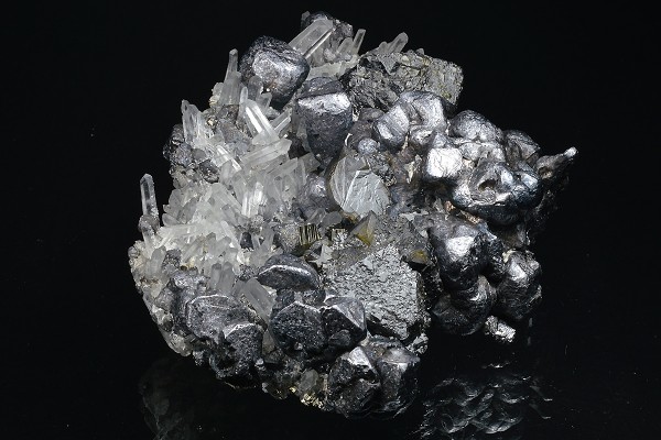 Twinned Galena, Sphalerite, Quartz, Pyrite