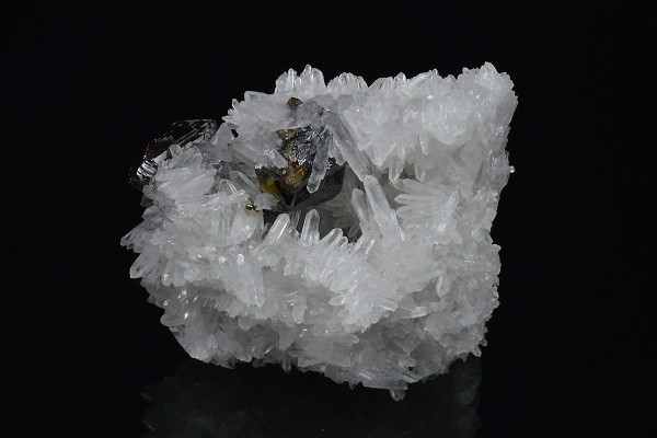 Cleiophane on bi-terminated Quartz