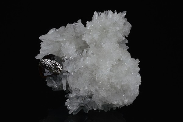 Cleiophane on bi-terminated Quartz