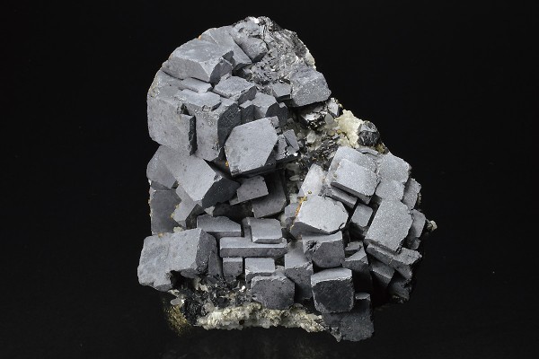 Skeletal Galena, Sphalerite, Chalcopyrite, Quartz